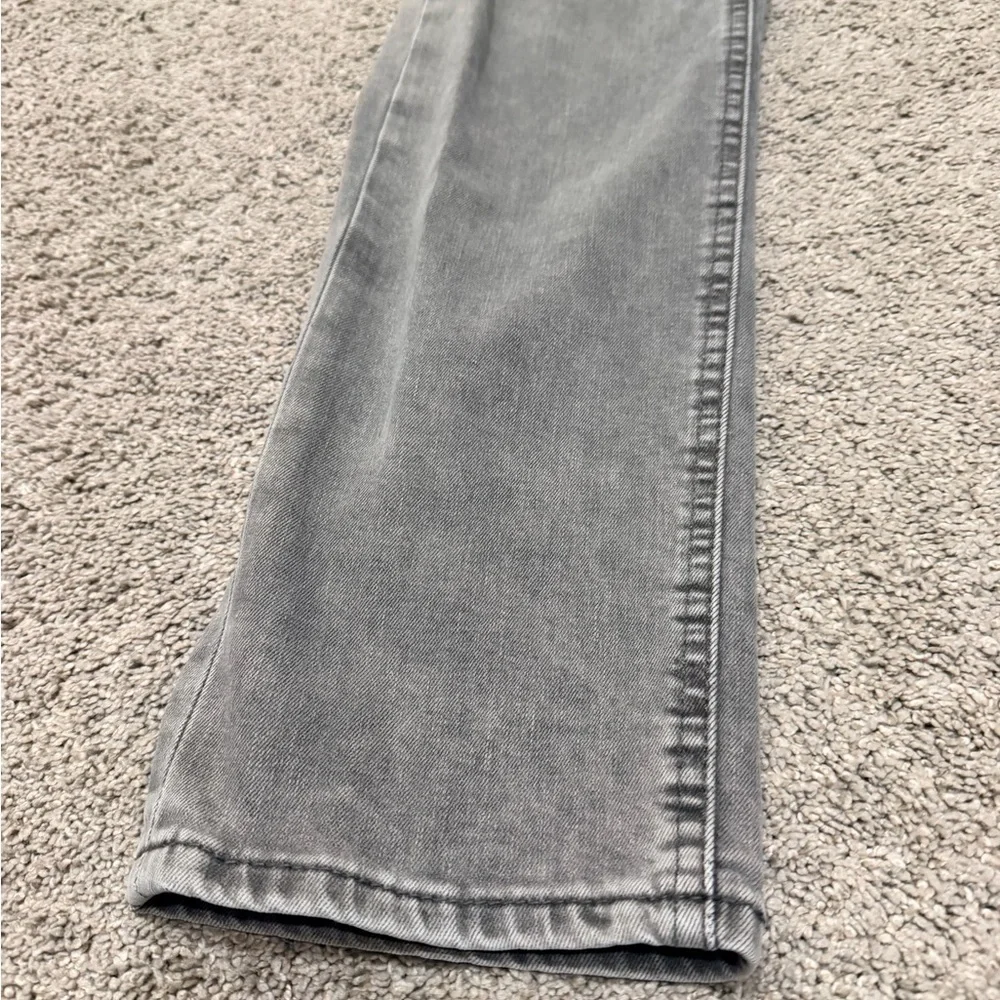 Levi’s Men's Gray Straight Leg Jeans
